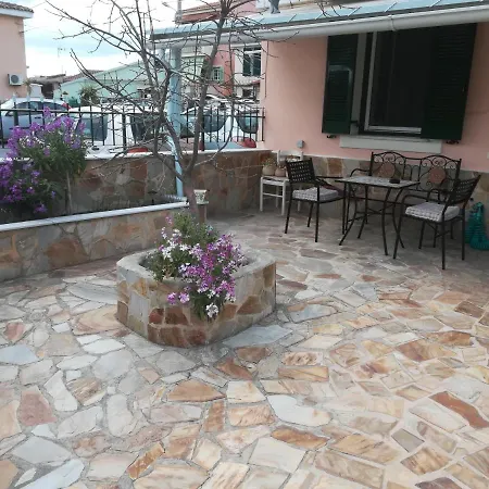 Appartement Zaira'S Little House à Corfu  Extérieur photo